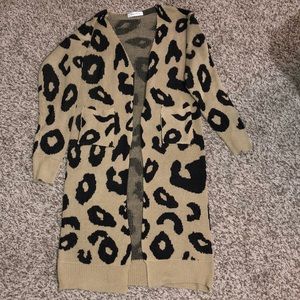 Cheetah cardigan. Long